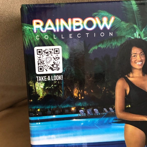 Multi Color Pool Raft 💦 - Picture 3 of 4